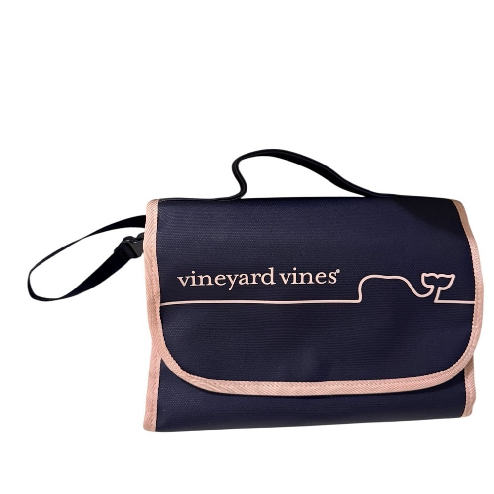 Vineyard Vines Baby Changing Pad Whale Line Navy Navy and Pink Organizer